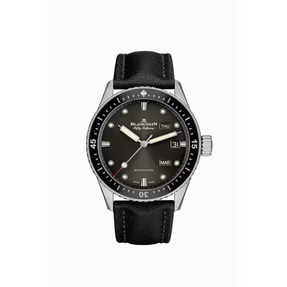 Blancpain Fifty Fathoms Bathyscaphe Quantième Annuel, Caliber 6054.P.4