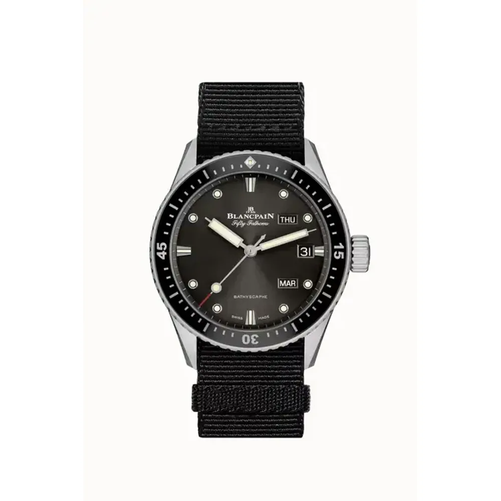 Blancpain Fifty Fathoms Bathyscaphe Quantième Annuel, Caliber 6054.P.4