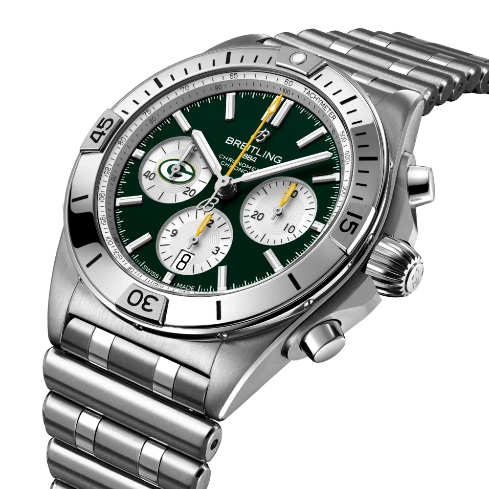 Breitling Chronomat B01 42 NFL Green Bay Packers Edition