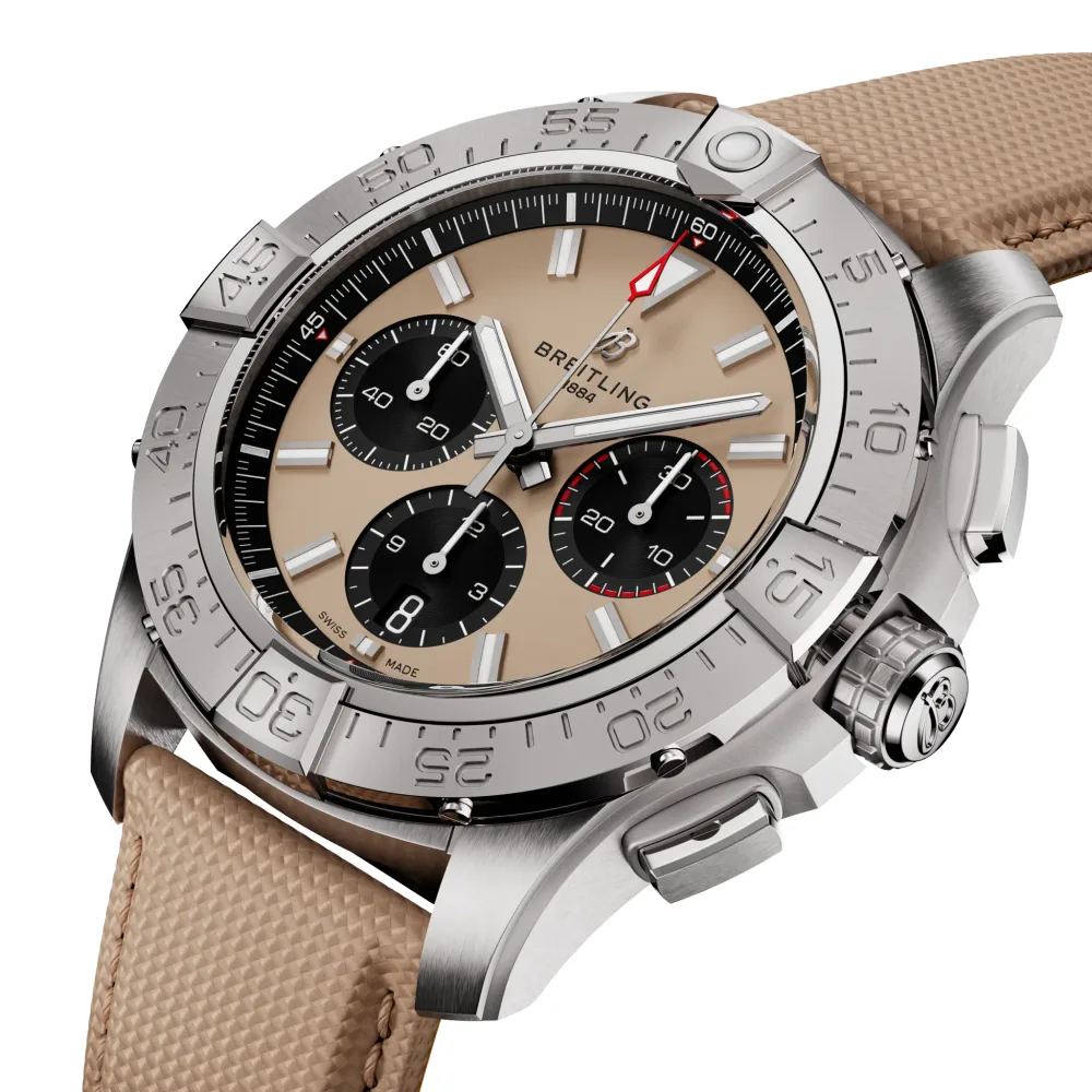 Breitling Avenger B01 Chronograph 44, Stainless steel · 44 mm · Beige