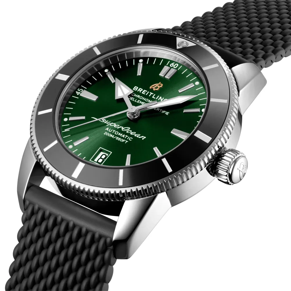 Breitling Superocean Heritage B20 Automatic 42, Stainless steel · 42 mm · Green