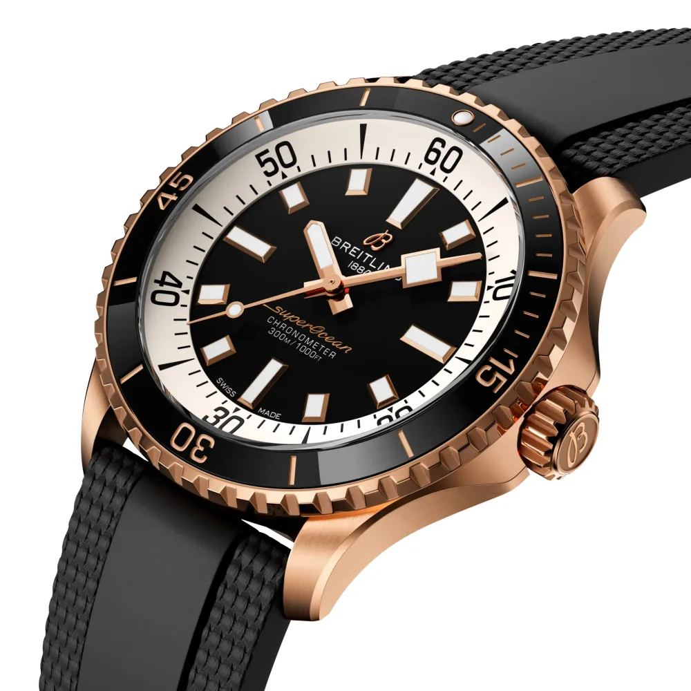 Breitling Superocean Automatic 42, 18k red gold · 42 mm · Black