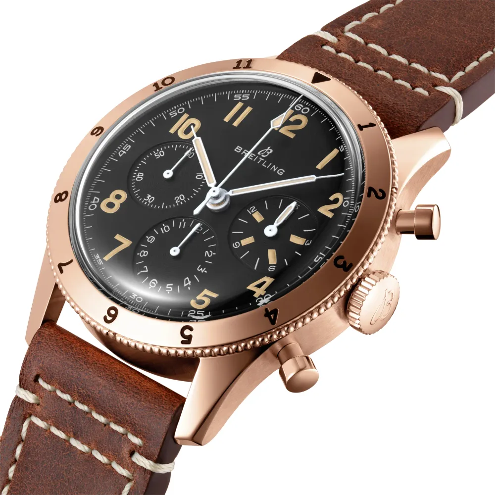 Breitling Classic AVI AVI 1953 Edition, 18k red gold · 41 mm · Black