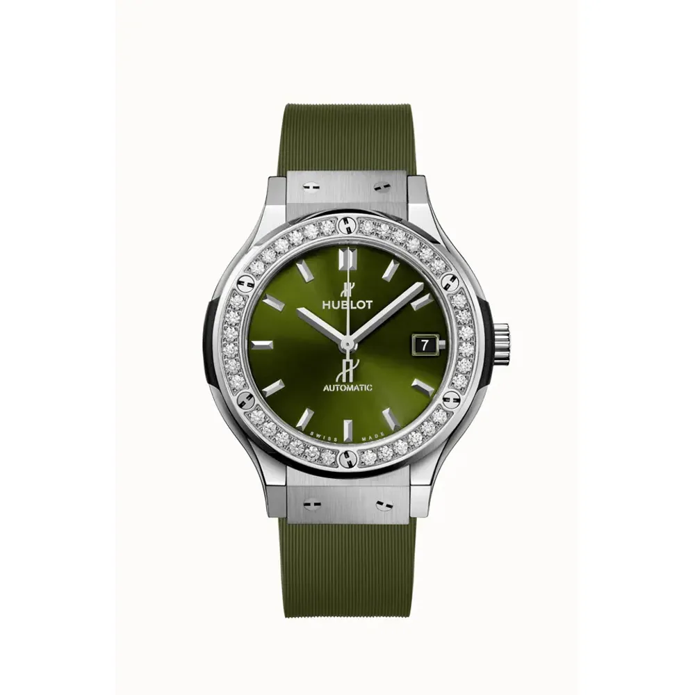 Hublot Classic Fusion Titanium Green Diamonds 38 mm