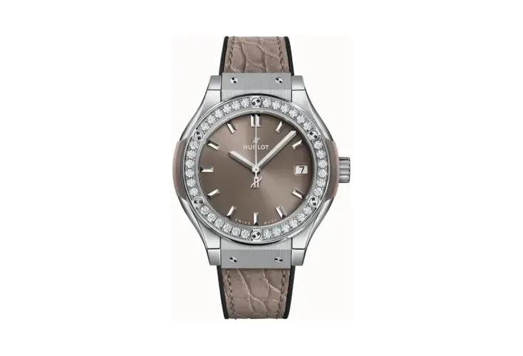 Hublot Classic Fusion Titanium Taupe Diamonds 33 mm