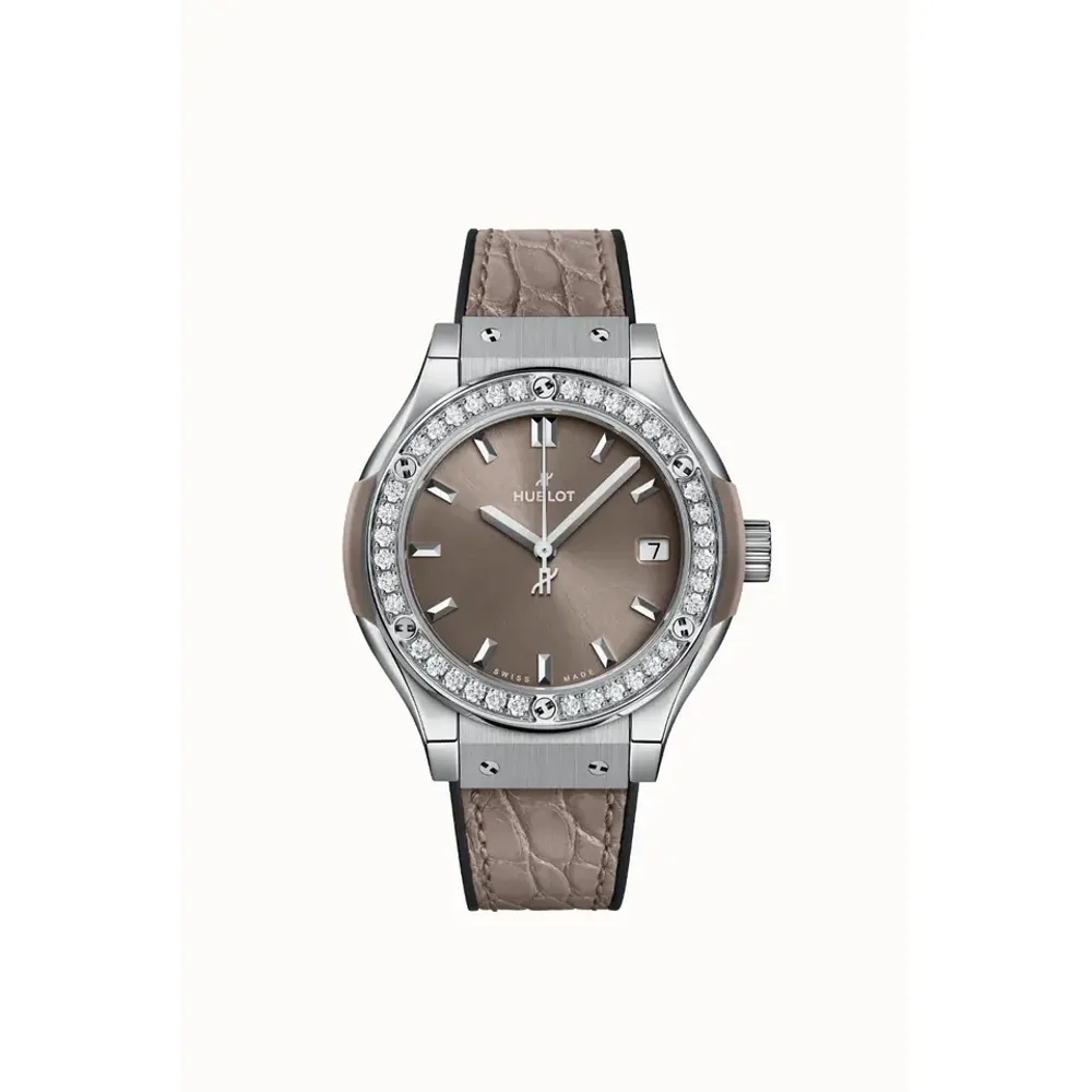 Hublot Classic Fusion Titanium Taupe Diamonds 33 mm