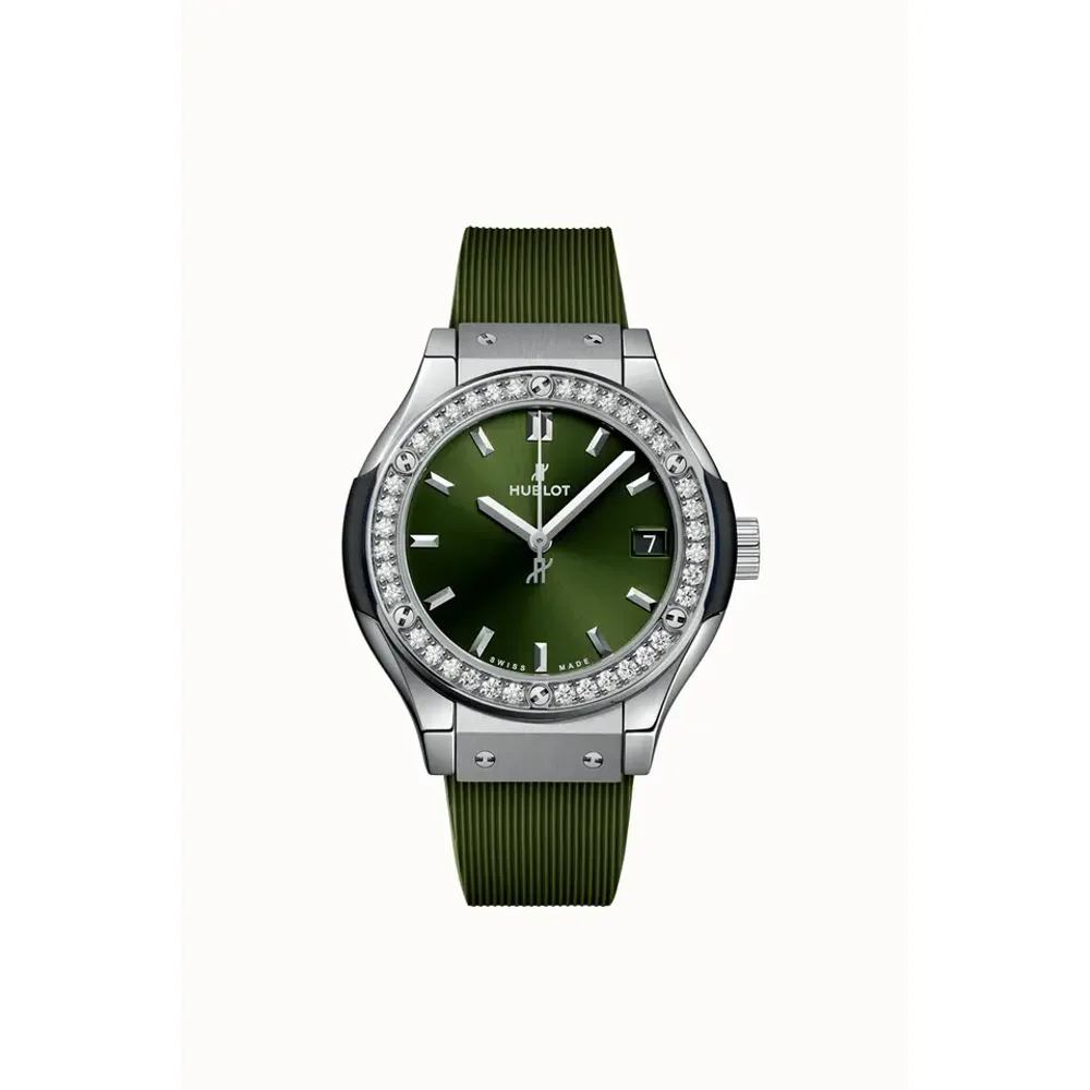 Hublot Classic Fusion Titanium Green Diamonds 33 mm