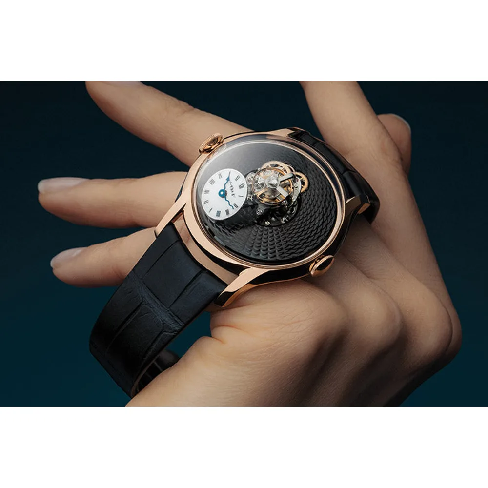 MB&F Performance Art LM FLYING T RED GOLD