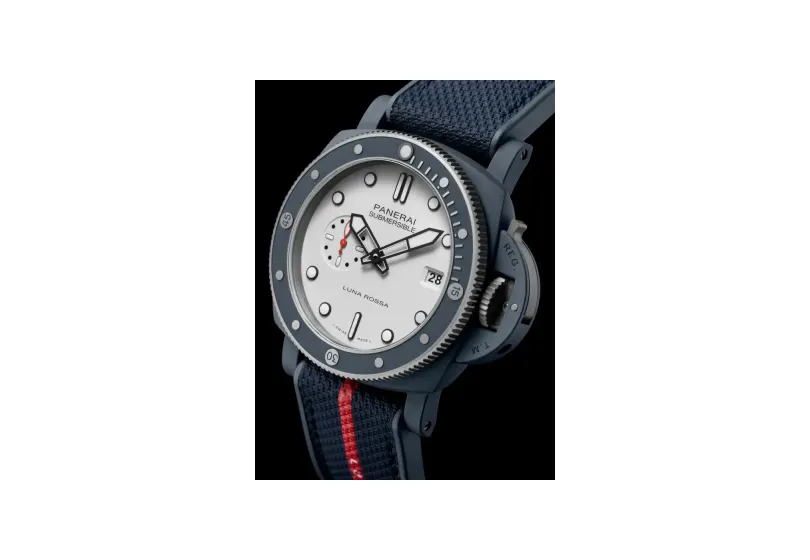 Panerai Submersible Luna Rossa
