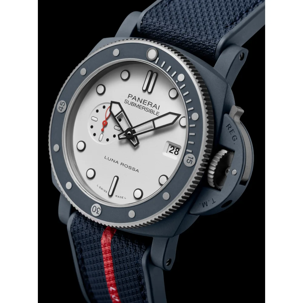 Panerai Submersible Luna Rossa